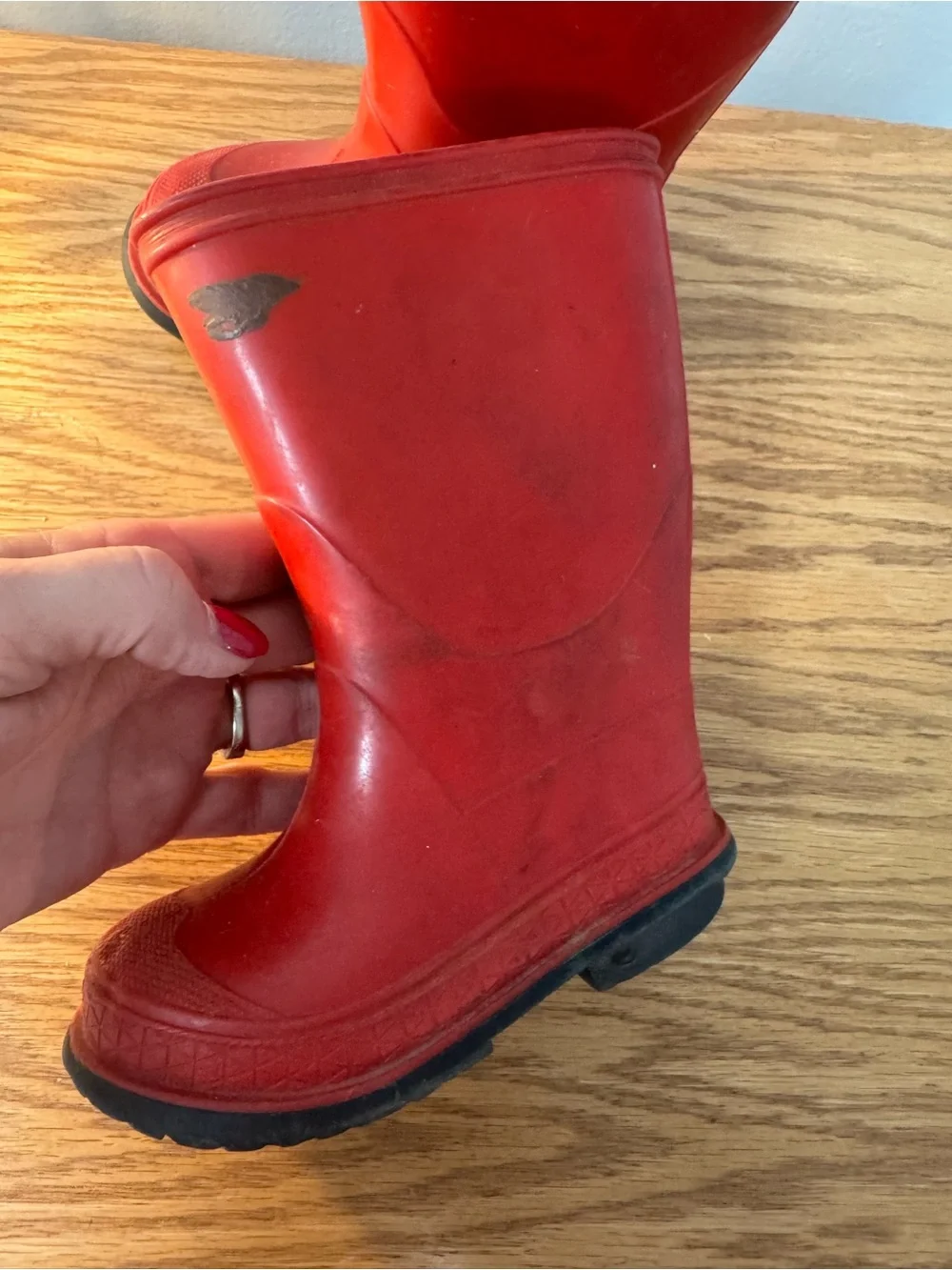 Adorable Kids Childs Red Rain Boots - Size 7